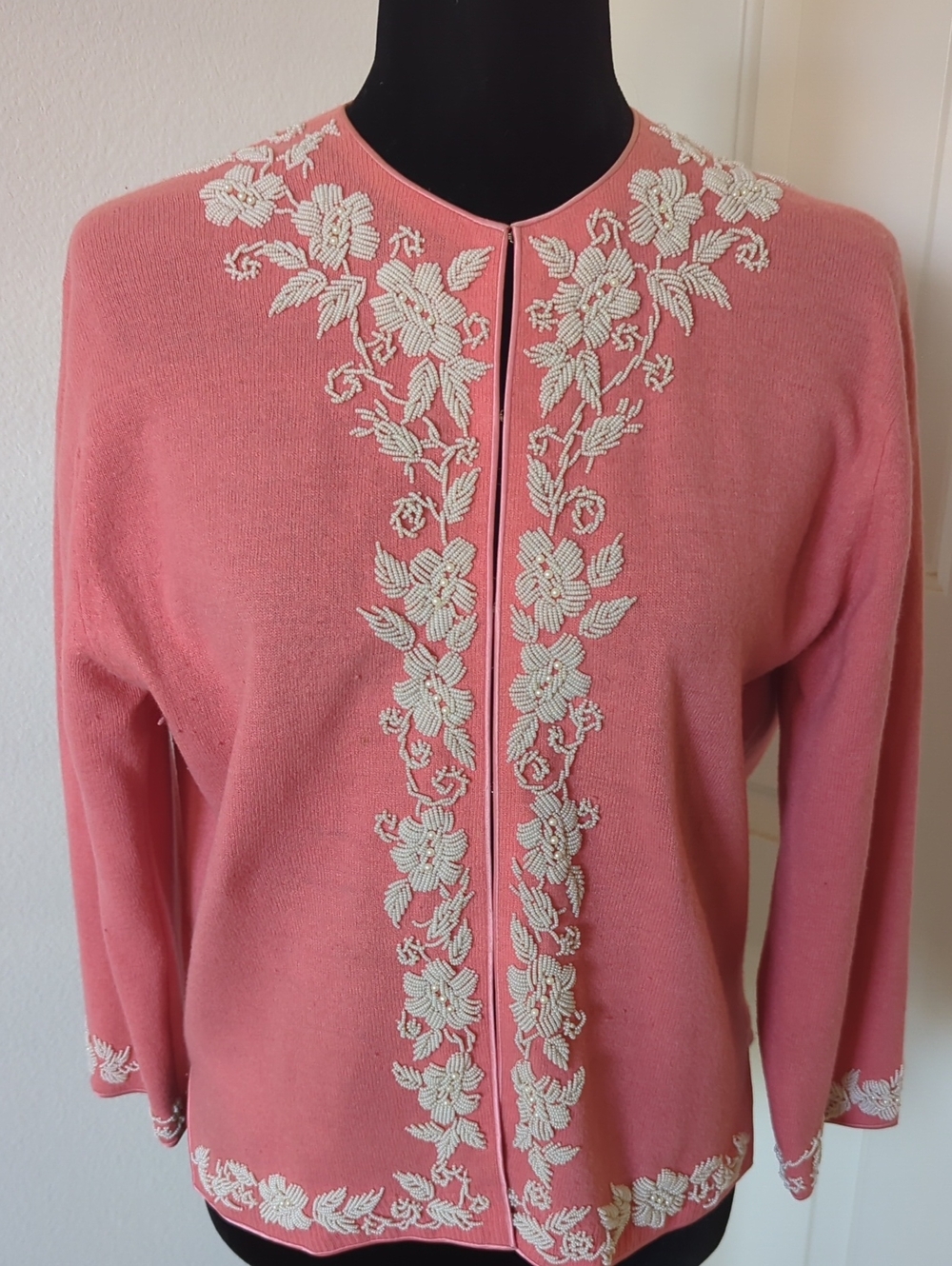 Vintage 1950's Salmon Pink Beaded Cardigan Sweater Size Lg-Xl